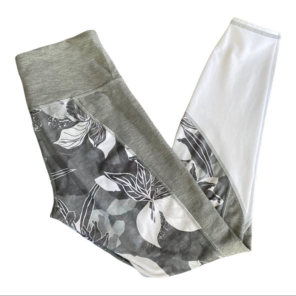 ATHLETA CHATURANGA TIGHTS Yoga Leggings